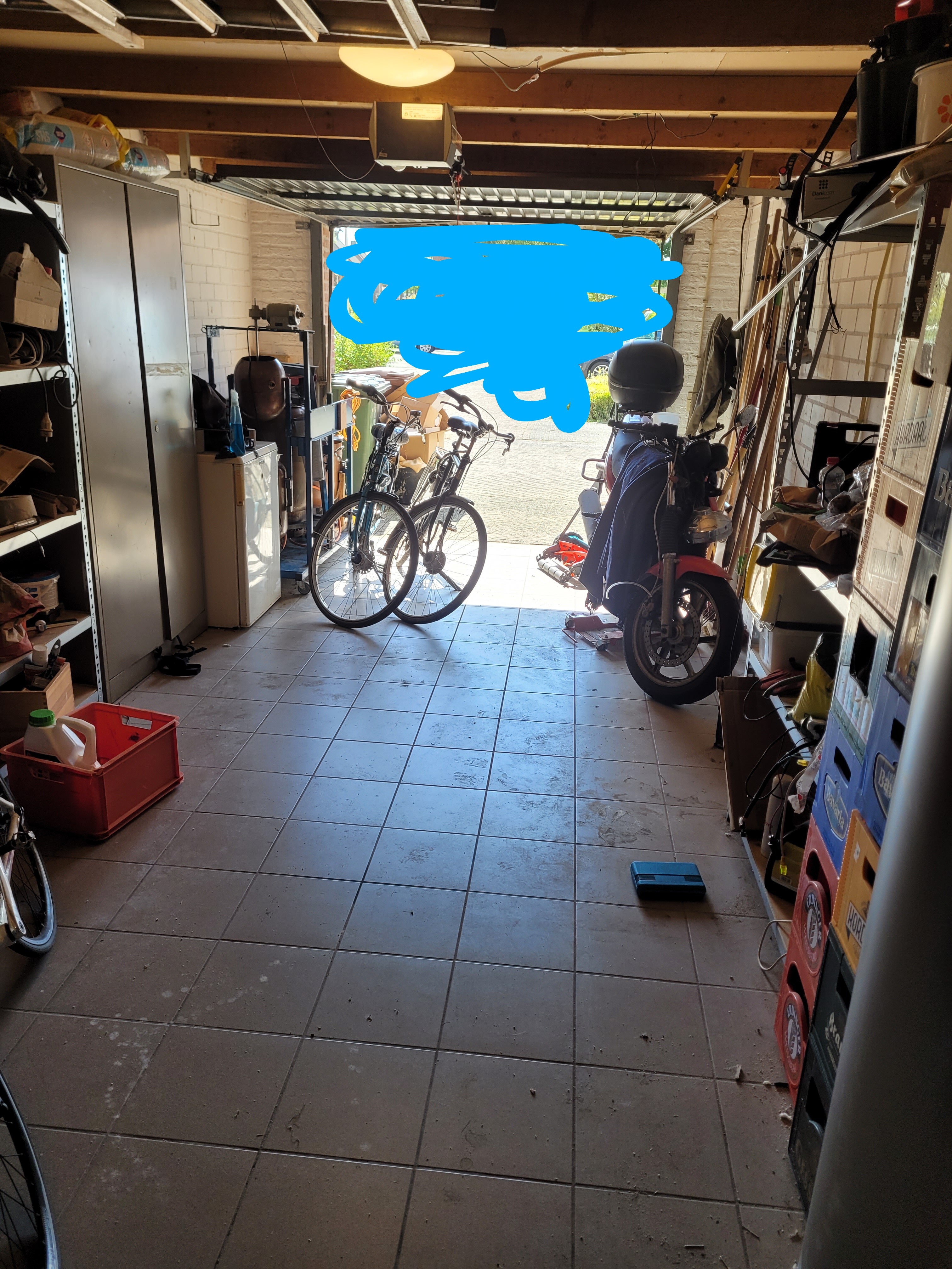 Pic of cleaner garage 